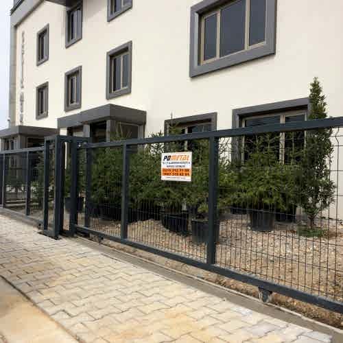 Fabrika kayar kapı uygulaması