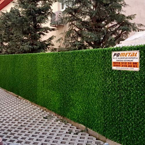 Sancaktepe apartman etrafının çimli çit ile çevrilmesi