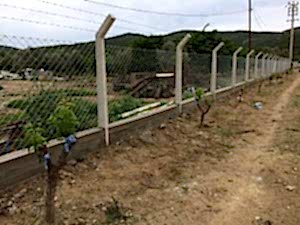 beton direkli tel çit