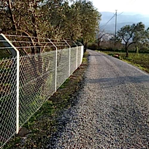 Beton Direkli Tel Çit