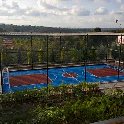 Spor Sahası Çitleri ve Zemin Kaplaması