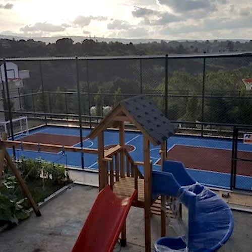 Spor Sahası Çitleri ve Zemin Kaplaması