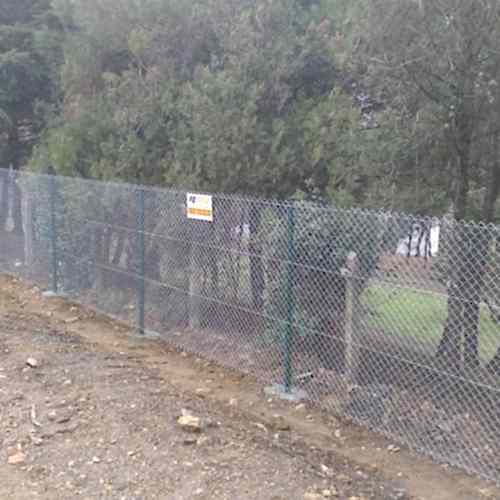 Boru Direkli Tel Çit