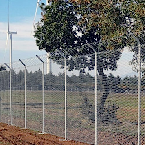 Boru Direkli Tel Çit